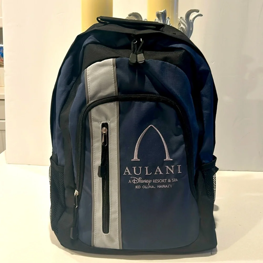 Aulani Disney resort and spa backpack. 3 zippered pockets and two netted sides. - Picture 1 of 9
